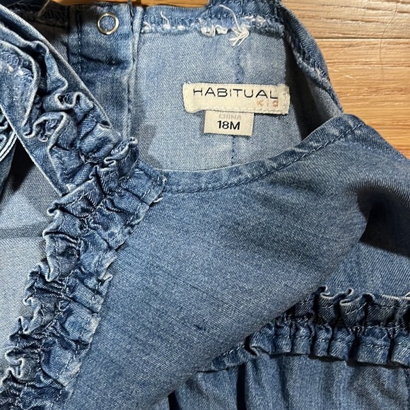 Baby girl overalls with ruffles - Picture 2 of 3